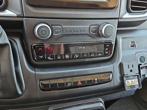 New 2026 RAM ProMaster 2500 w/ Quick Order Package 22G SLT FWD image 16