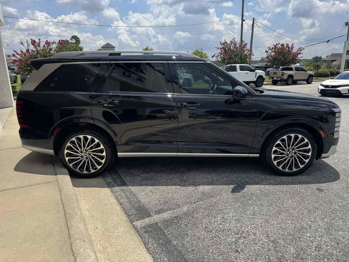 Used 2026 Hyundai Palisade Calligraphy AWD/4WD image 5