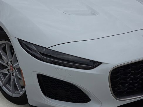 Used 2021 Jaguar F-TYPE Coupe image 32