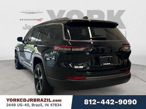 Used 2026 Jeep Grand Cherokee L Limited w/ Limited Altitude Package AWD/4WD image 3