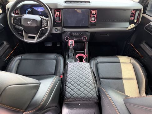 Used 2022 Ford Bronco Badlands AWD/4WD image 12