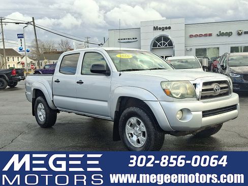 Used 2010 Toyota Tacoma PreRunner image 1
