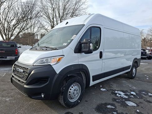 New 2026 RAM ProMaster 2500 w/ Convenience Group image 2