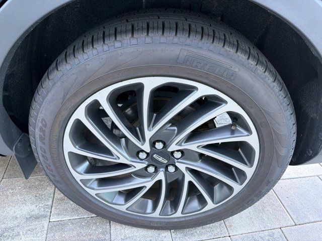 Used 2019 Lincoln Nautilus Reserve FWD image 32
