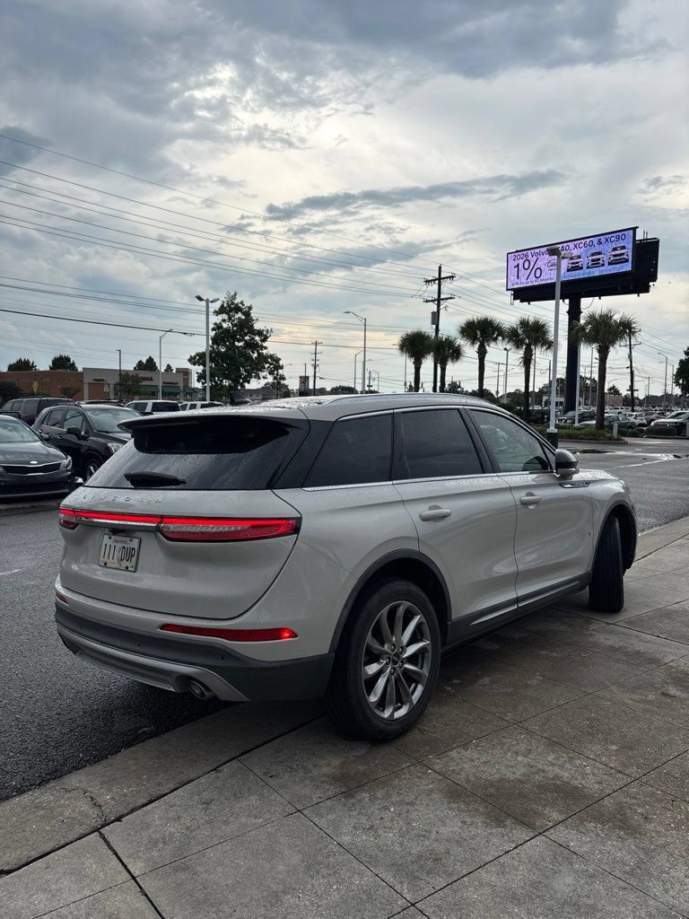 Used 2020 Lincoln Corsair FWD w/ Premium Package image 4