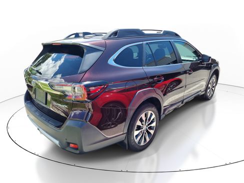 Used 2024 Subaru Outback Limited AWD/4WD image 9