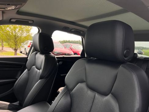 Used 2018 Audi Q5 2.0T Premium Plus w/ Premium Plus Package AWD/4WD image 11