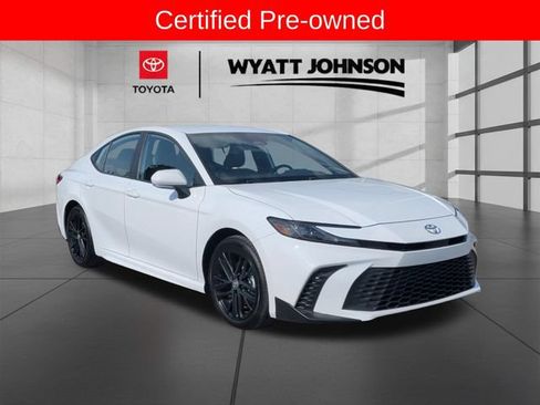 Certified 2026 Toyota Camry SE FWD image 4