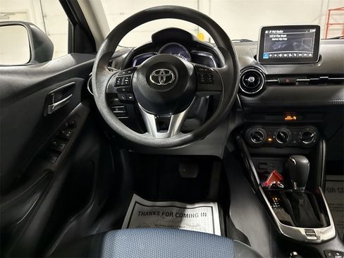 Used 2017 Toyota Yaris iA image 19