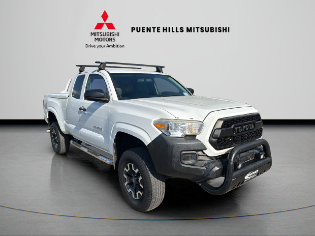 Used 2016 Toyota Tacoma SR RWD image 3