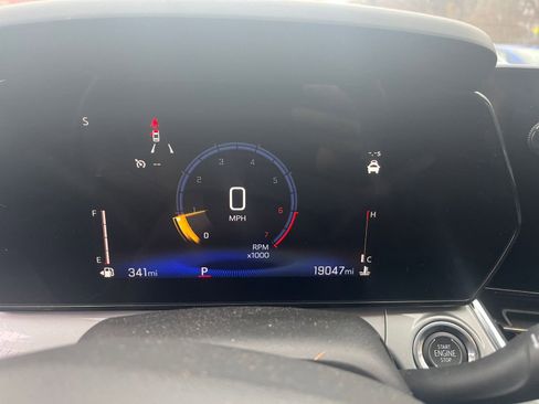 Used 2025 Chevrolet Trax LT w/ LT Convenience Package image 34