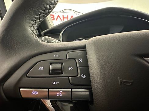 Used 2023 Cadillac XT6 Premium Luxury image 29