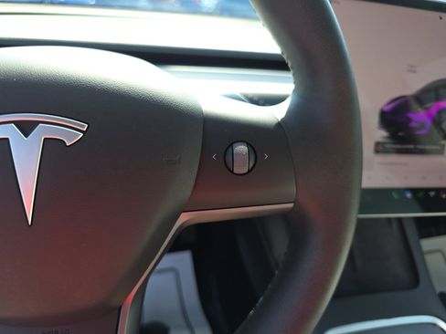 Used 2022 Tesla Model 3 Long Range AWD/4WD image 15