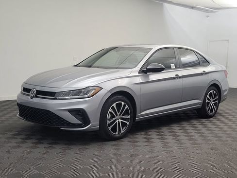 Used 2025 Volkswagen Jetta Sport image 1