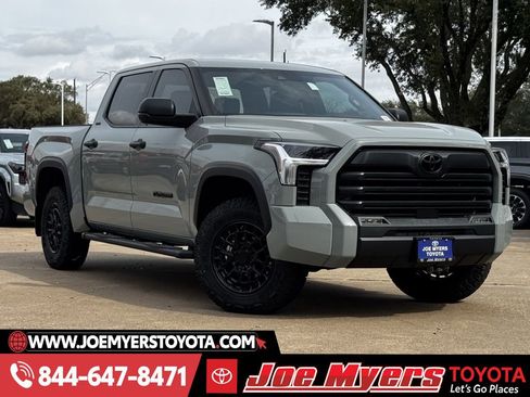 Used 2026 Toyota Tundra SR5 image 2