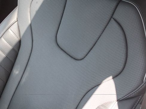 Certified 2023 Hyundai Elantra Limited FWD image 33