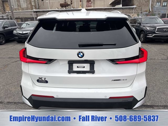 Used 2023 BMW X1 xDrive28i AWD/4WD image 4