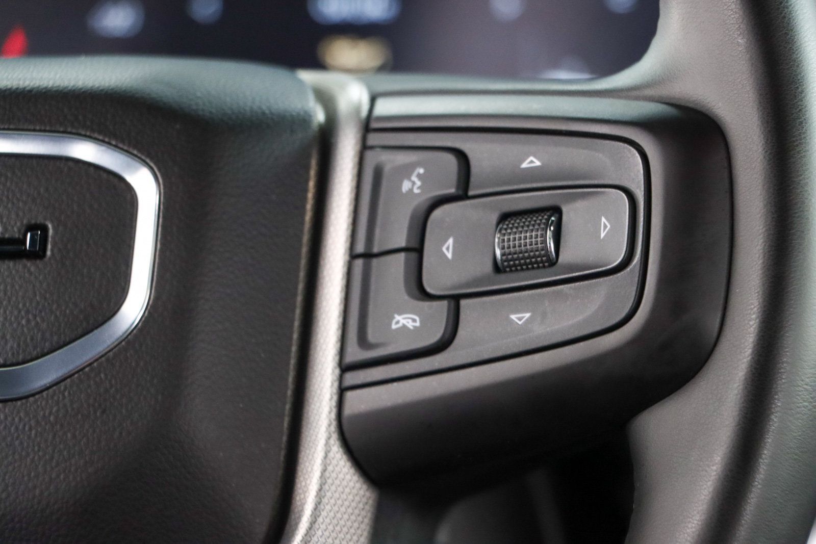 Used 2023 GMC Yukon Denali AWD/4WD image 15