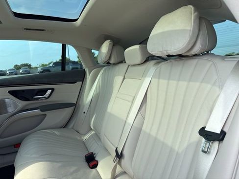 Used 2022 Mercedes-Benz EQS 450+ Sedan image 12