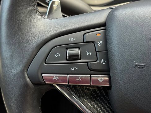 Used 2023 Cadillac XT6 Sport w/ Technology Package AWD/4WD image 32