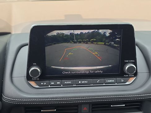 Certified 2023 Nissan Rogue SV FWD image 21