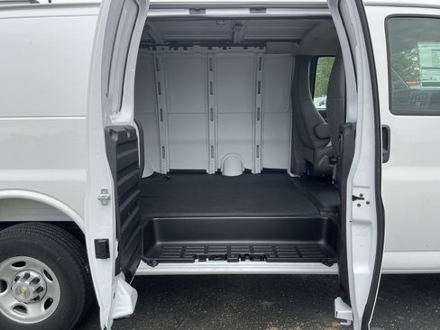 New 2025 Chevrolet Express 2500 w/ Driver Convenience Package RWD image 24