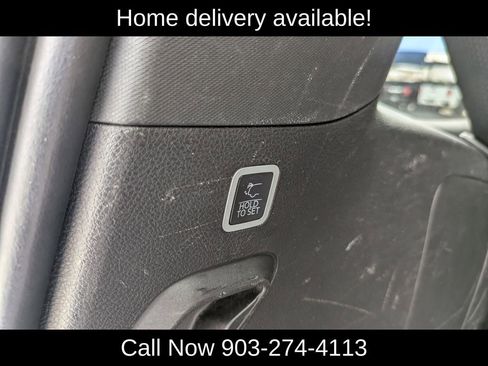 Used 2024 Jeep Wagoneer Series II w/ Flexible Seating Group image 31