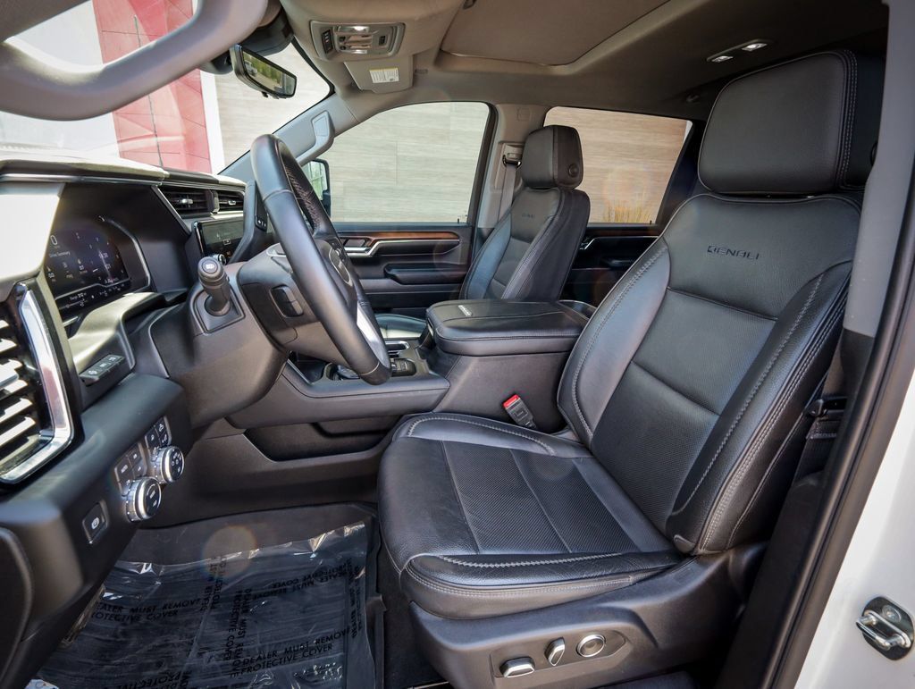 Used 2024 GMC Sierra 3500 Denali w/ Denali Reserve Package AWD/4WD image 13