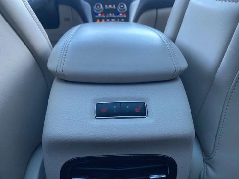 Used 2017 Lincoln MKC Reserve w/ Lincoln MKC Climate Package image 25