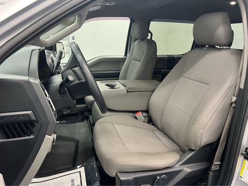 Used 2016 Ford F150 XLT w/ Equipment Group 302A Luxury image 11