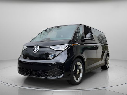 New 2025 Volkswagen ID. Buzz Pro S image 2
