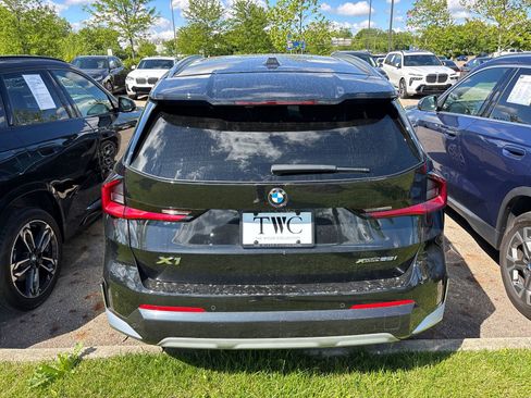 Used 2024 BMW X1 xDrive28i w/ Convenience Package AWD/4WD image 9