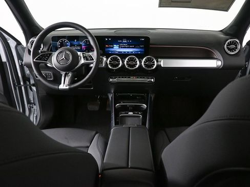 New 2026 Mercedes-Benz GLB 250 image 17
