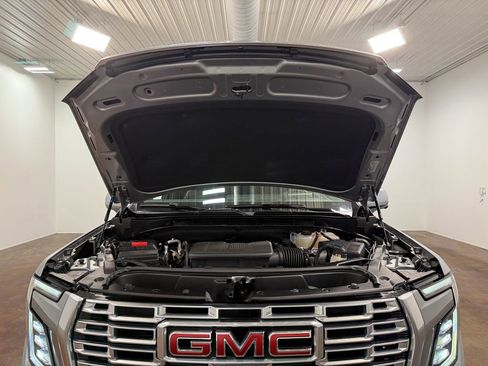 Used 2025 GMC Yukon XL Denali AWD/4WD image 83