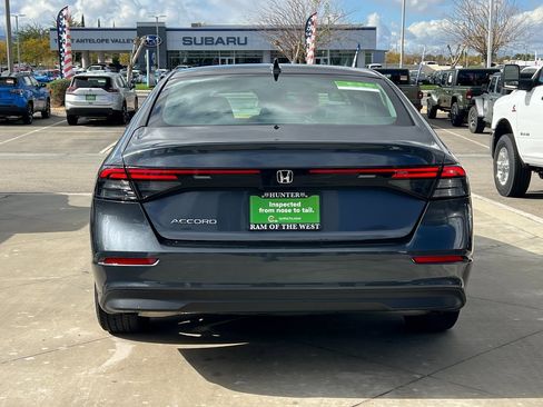 Used 2023 Honda Accord EX image 5