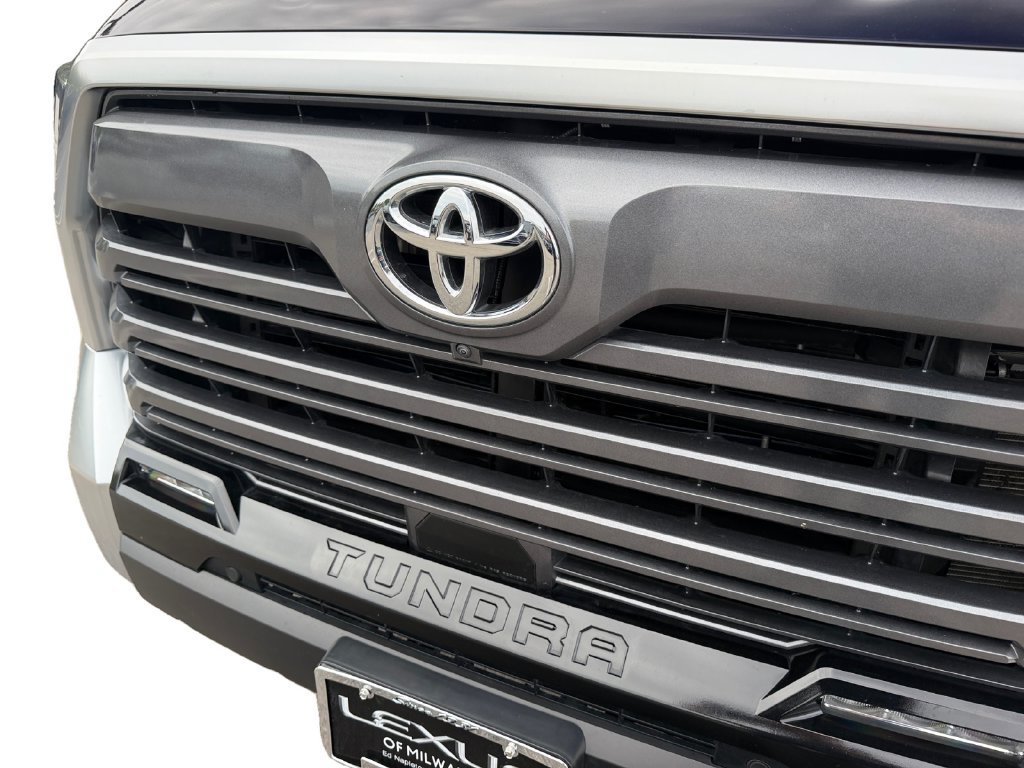 Used 2024 Toyota Tundra Limited AWD/4WD image 32