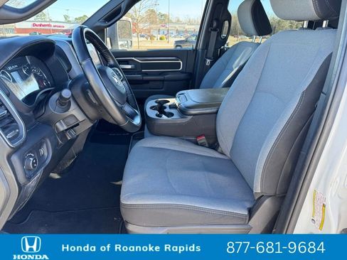 Used 2024 RAM 2500 Big Horn image 9