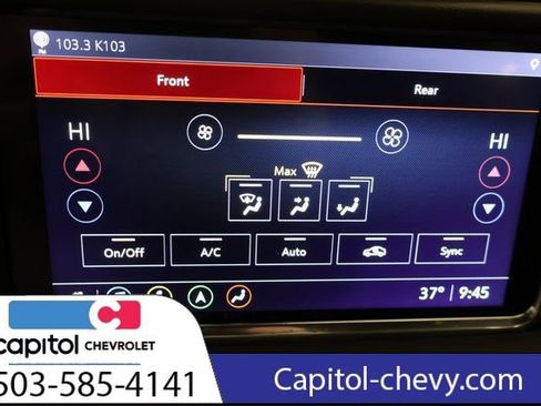 Used 2021 GMC Yukon Denali w/ Denali Premium Package image 28