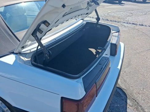 Used 1990 Ford Mustang LX RWD image 19