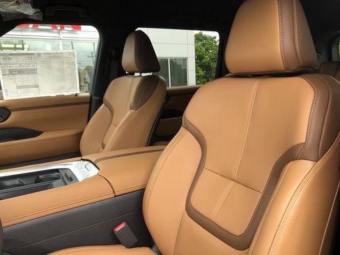 New 2025 Nissan Armada SL w/ Captain's Chari Seat Package image 23