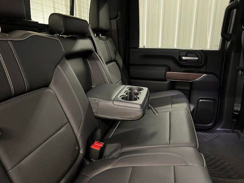 Used 2023 Chevrolet Silverado 2500 High Country w/ Technology Package image 18