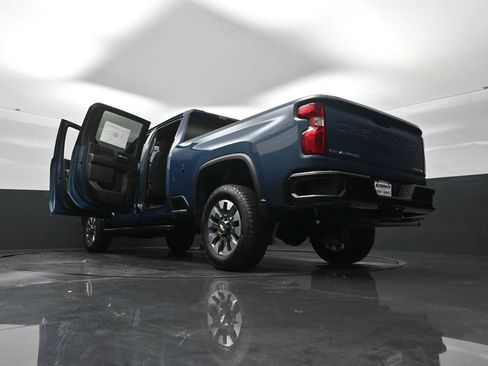 New 2026 Chevrolet Silverado 2500 Custom w/ Custom Value Package AWD/4WD image 31