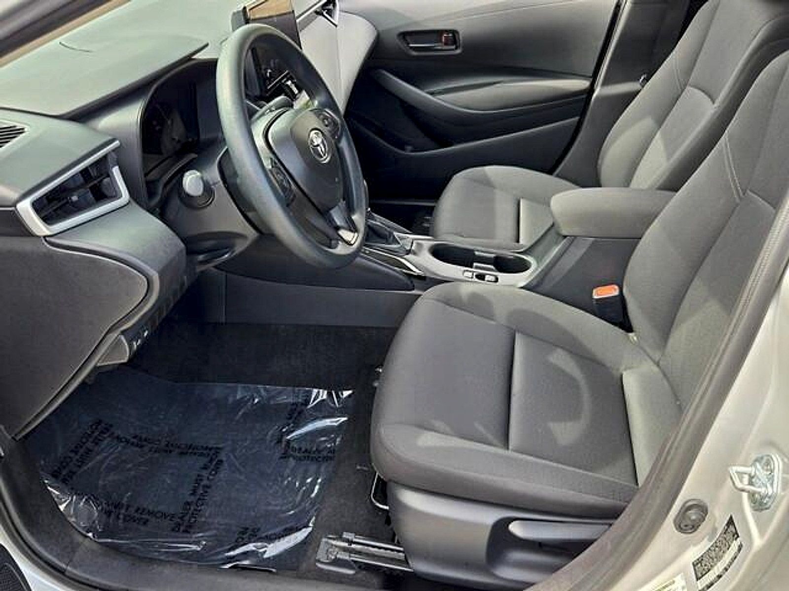 Used 2026 Toyota Corolla LE FWD image 10
