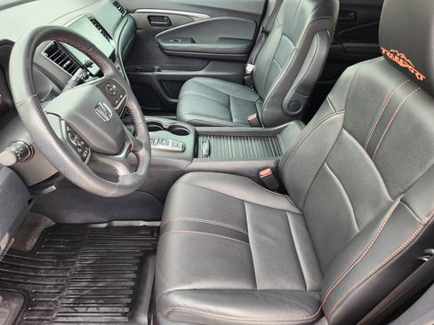 Used 2023 Honda Passport TrailSport image 13