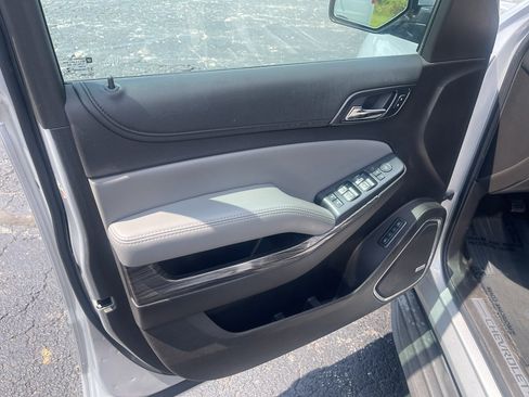 Used 2015 Chevrolet Suburban LT AWD/4WD image 24