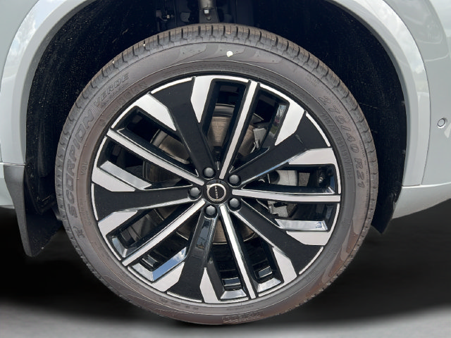 New 2026 Volvo XC90 B6 Ultra w/ Protection Package Premier AWD/4WD image 25