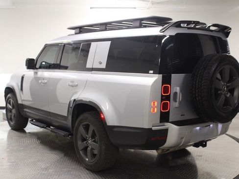 Used 2023 Land Rover Defender 130 SE AWD/4WD image 3