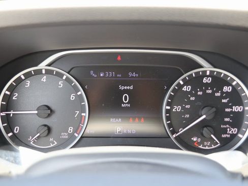 New 2025 Nissan Frontier SV w/ SV Convenience Package image 9