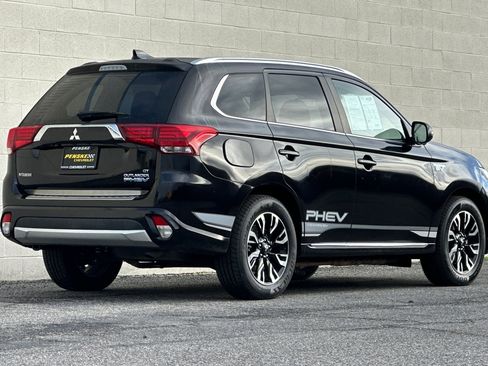 Used 2018 Mitsubishi Outlander GT image 4