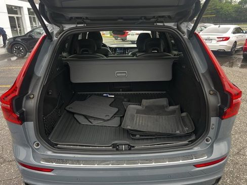 Certified 2022 Volvo XC60 B6 R-Design w/ Advanced Package image 13